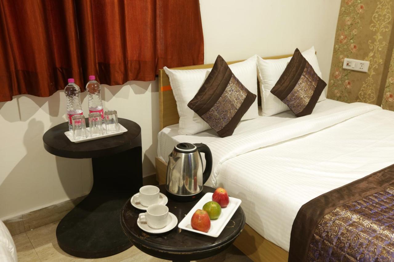 Hotel Airport Star New Delhi Buitenkant foto