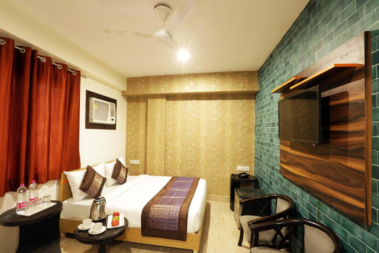Hotel Airport Star New Delhi Buitenkant foto