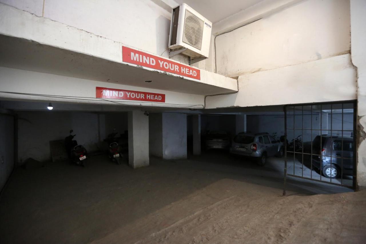 Hotel Airport Star New Delhi Buitenkant foto