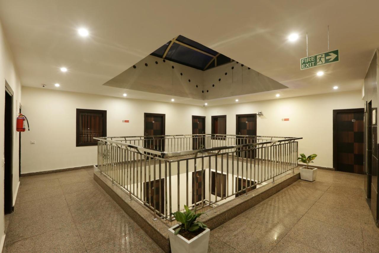 Hotel Airport Star New Delhi Buitenkant foto