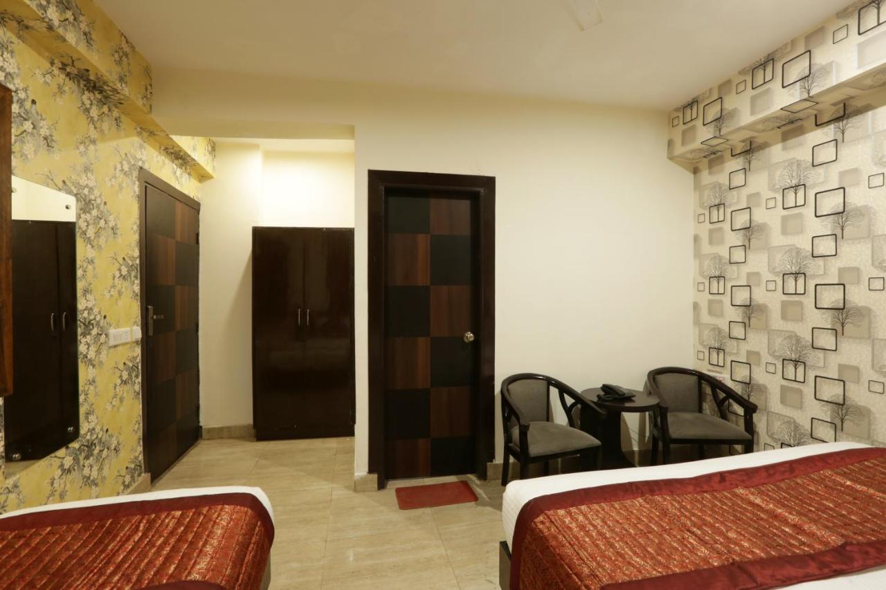Hotel Airport Star New Delhi Buitenkant foto