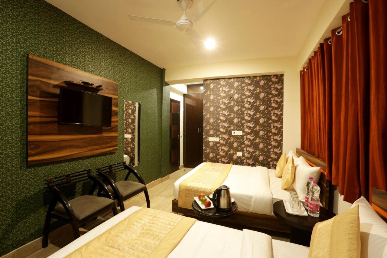 Hotel Airport Star New Delhi Buitenkant foto