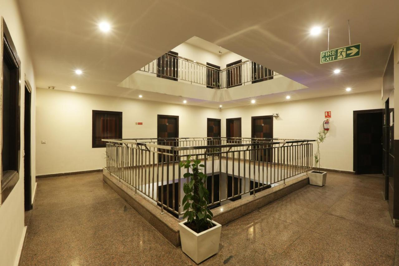 Hotel Airport Star New Delhi Buitenkant foto